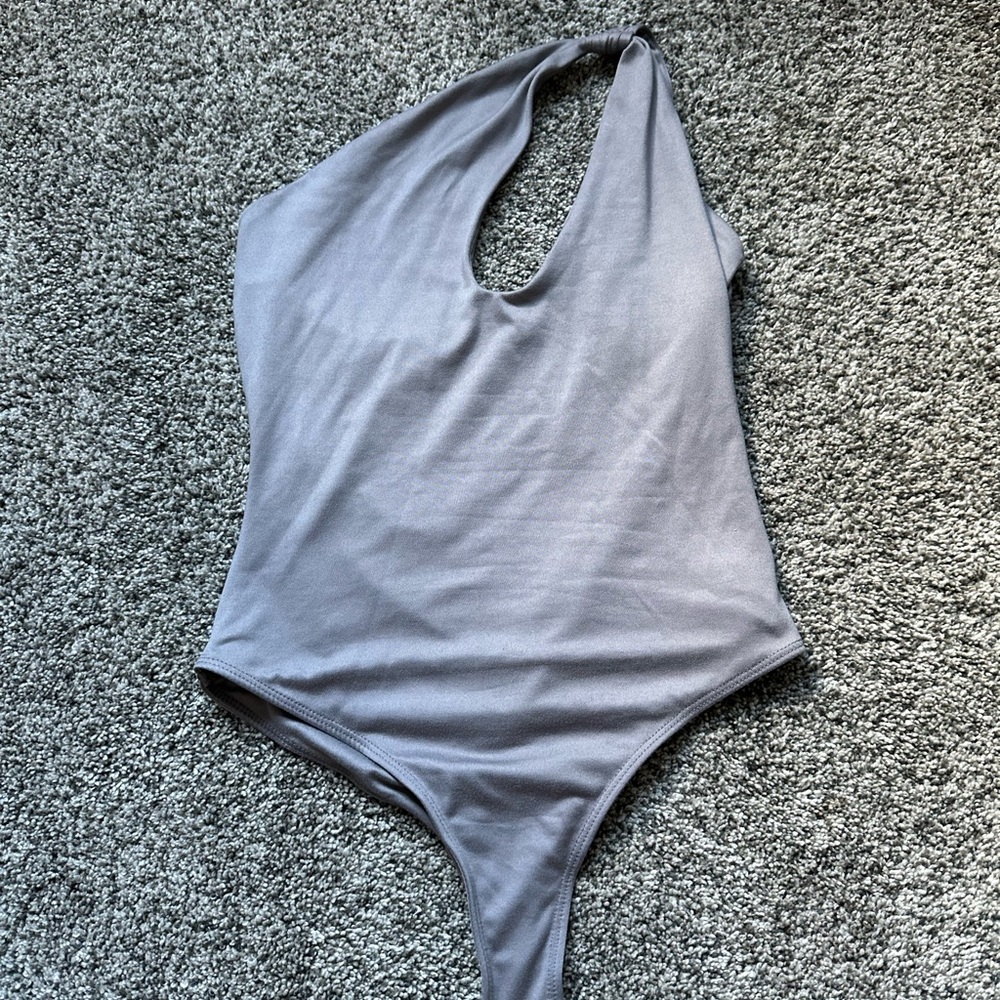SHEIN Gray Bodysuit Top Essential